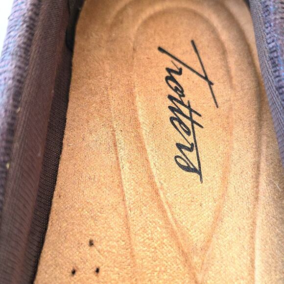 Trotters Sizzle Ballet Flats Brown Lady 9-SS  Flats / Gold Accents Toe Box Nwob - Picture 5 of 16